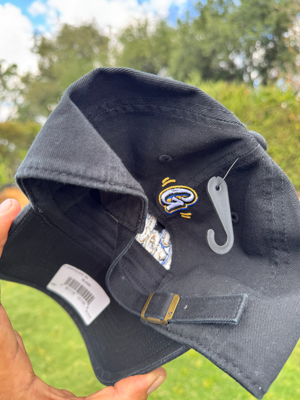 Golden (Elite) Female Hat